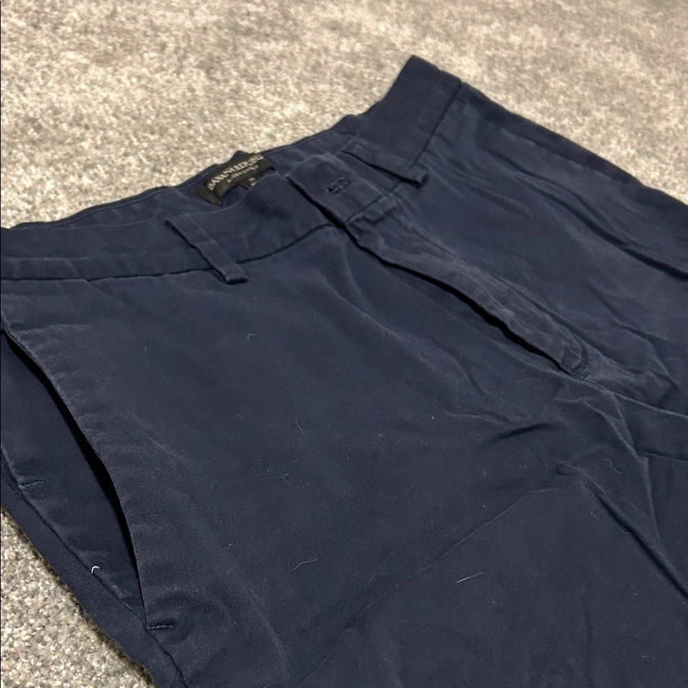 Banana Republic Navy Men's Flat Front Shorts - Picture 5 of 5